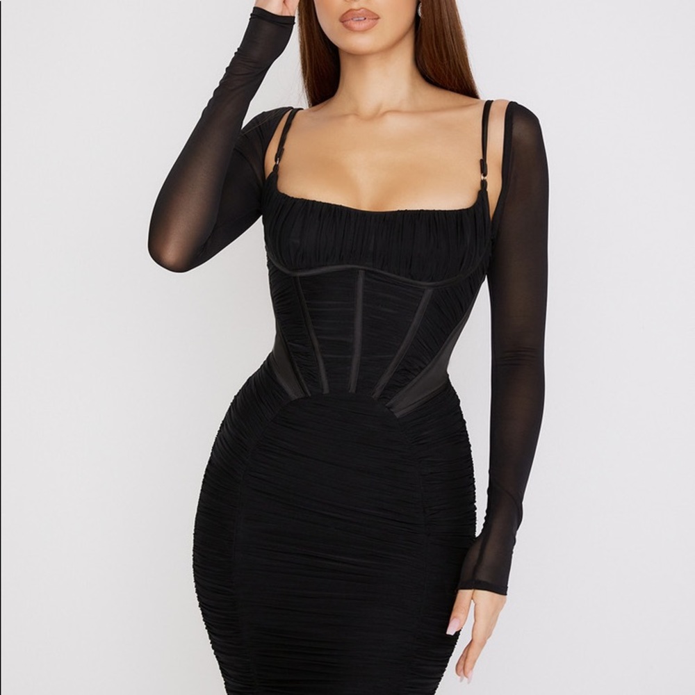 NEW HOUSE OF CB DRESS: FREYJA 
BLACK GATHERED CORSET DRESS